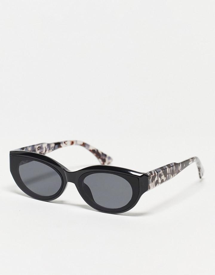 Svnx Chunky Retro Sunglasses In Black