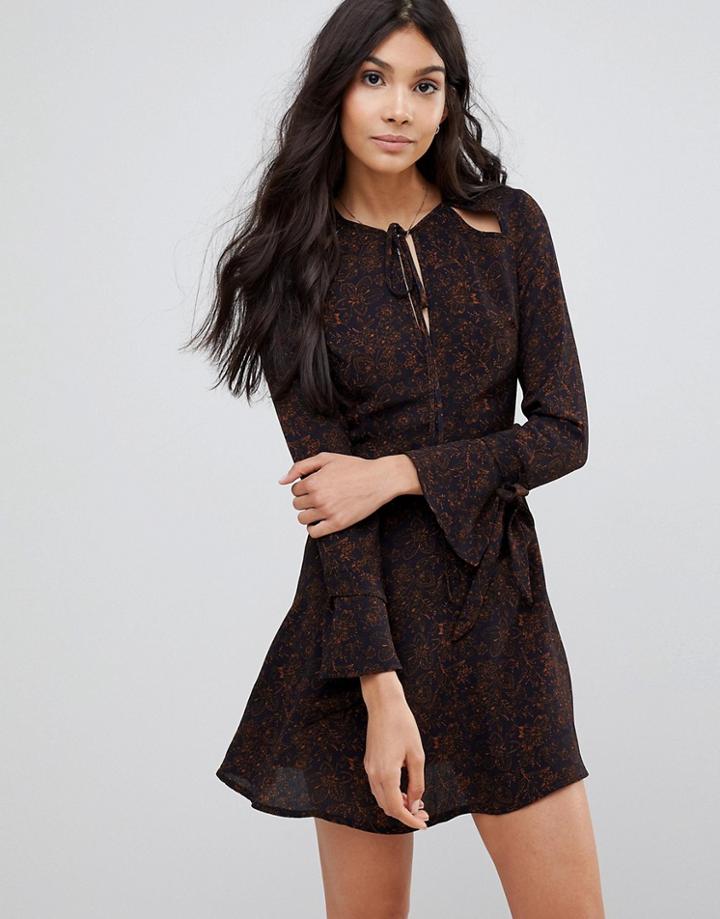 Parisian Floral Dress With Tie Detail - Navy