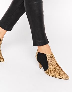 Ganni Marion Suede Heeled Chelsea Boots - 943 Leopard