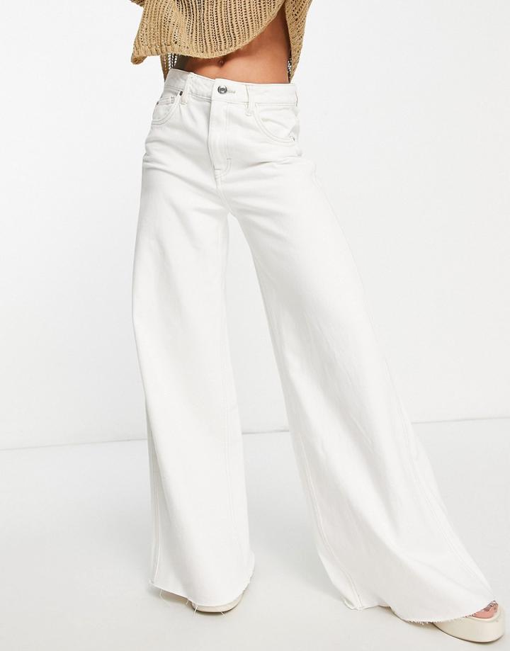 Bershka Wide Leg Dad Jeans In Ecru-white