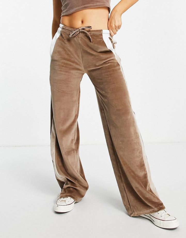 Stradivarius Velour Wide Leg Sweatpants In Brown - Part Of A Set