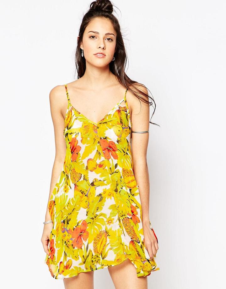 Motel Chantelle Swing Dress In Tropical Parrot Print - Parrots Print Green