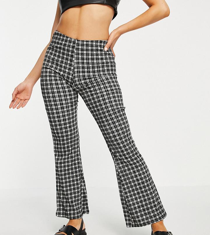 New Look Petite Flare Pants In Check Print-black
