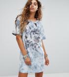 Sacred Hawk T-shirt Dress With Wolf Print - Gray