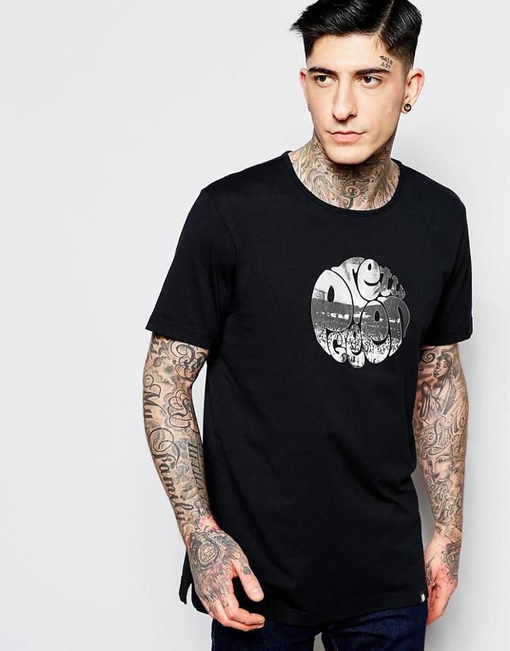 Pretty Green T-shirt In Slim Fit With Crowd Pic Taken By Liam Gallagher - Black