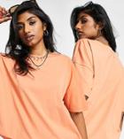 Only Exclusive 2 Pack T-shirt And Legging Shorts In Camel-neutral