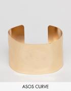 Asos Design Curve Cuff Bracelet With Hammered Detail In Gold - Gold