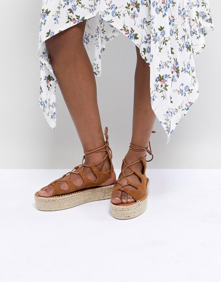 Alohas Leather Gladiator Sandal In Camel - Tan