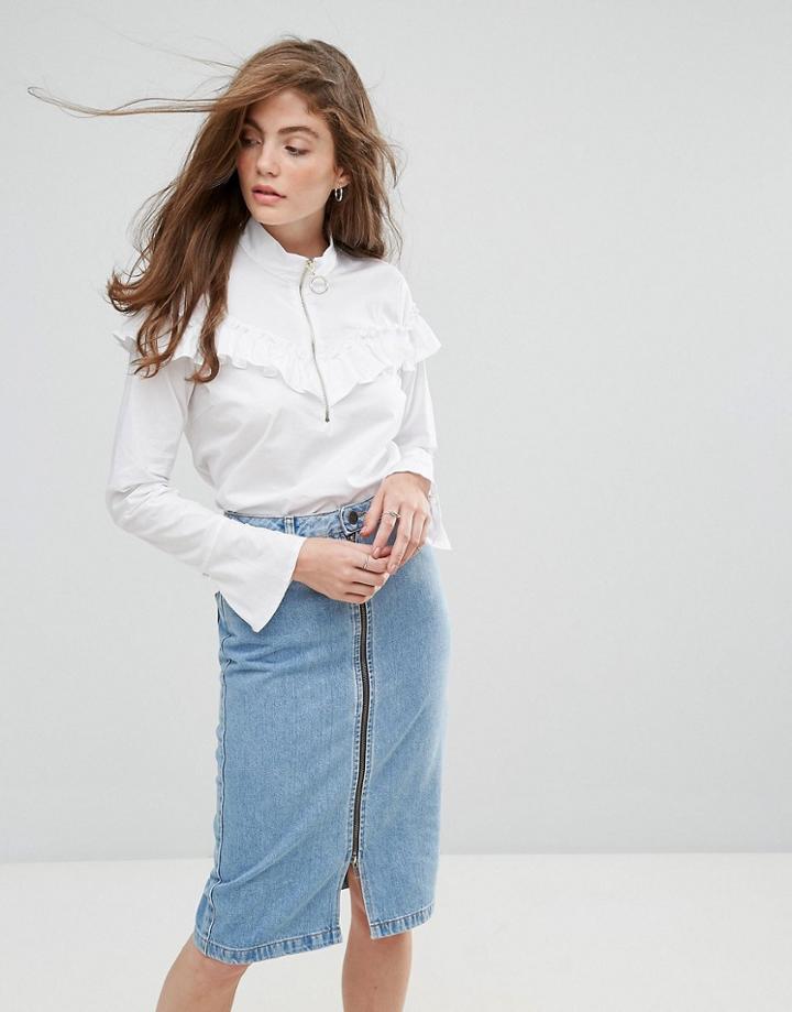 Gestuz Ello Ruffle Blouse With Circle Puller - White