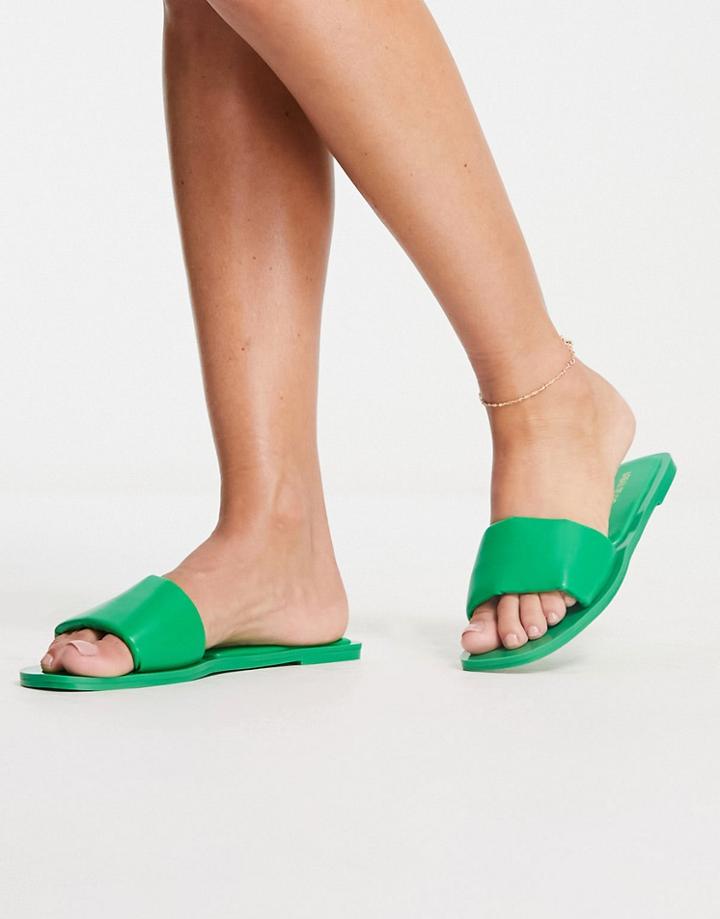 Urban Revivo Flat Sandal In Green