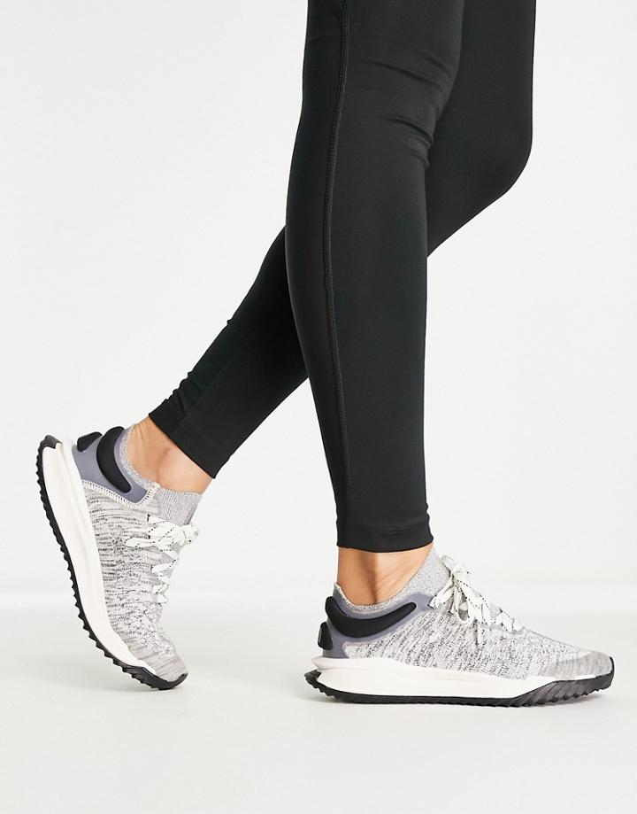 The North Face Vectiv Escape Knitted Sneakers In Gray