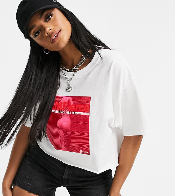 Asyou Cropped Oversized T-shirt With Fierce Graphic In White