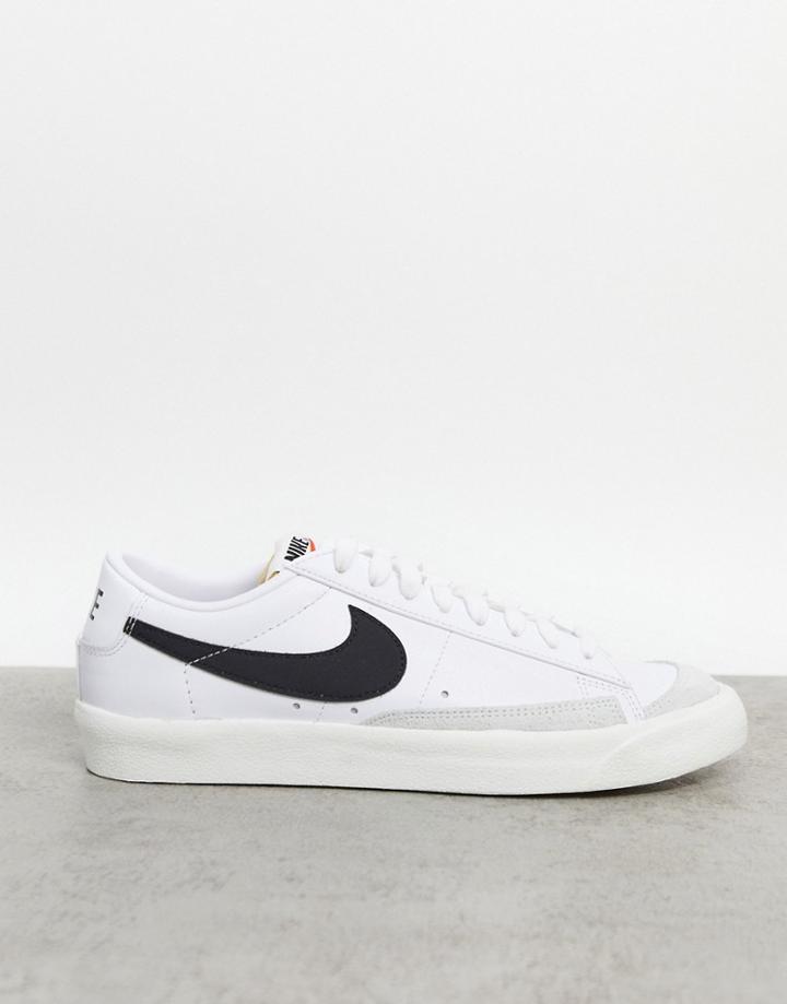 Nike Blazer Low '77 Vntg Sneakers In White/black