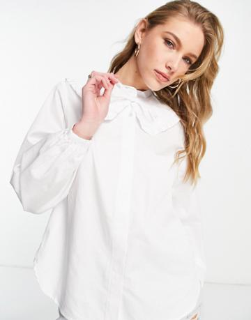 In Wear Vex Collar Blouse In White