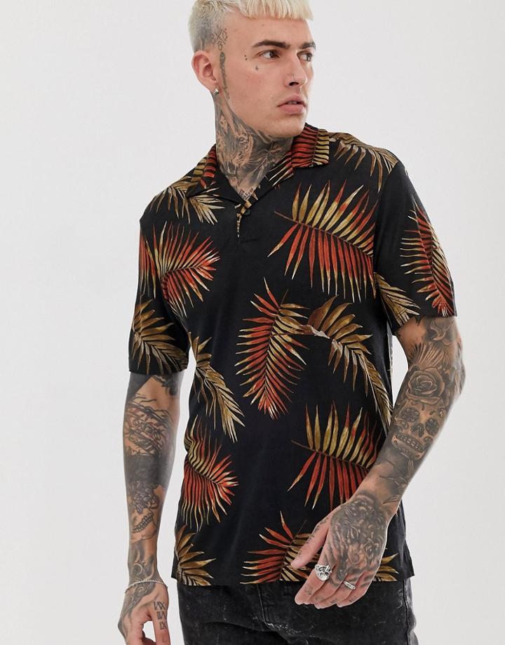 Bershka T-shirt With Revere Collar And Palm Print In Black