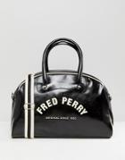 Fred Perry Logo Grip Bag In Black/ecru - Black