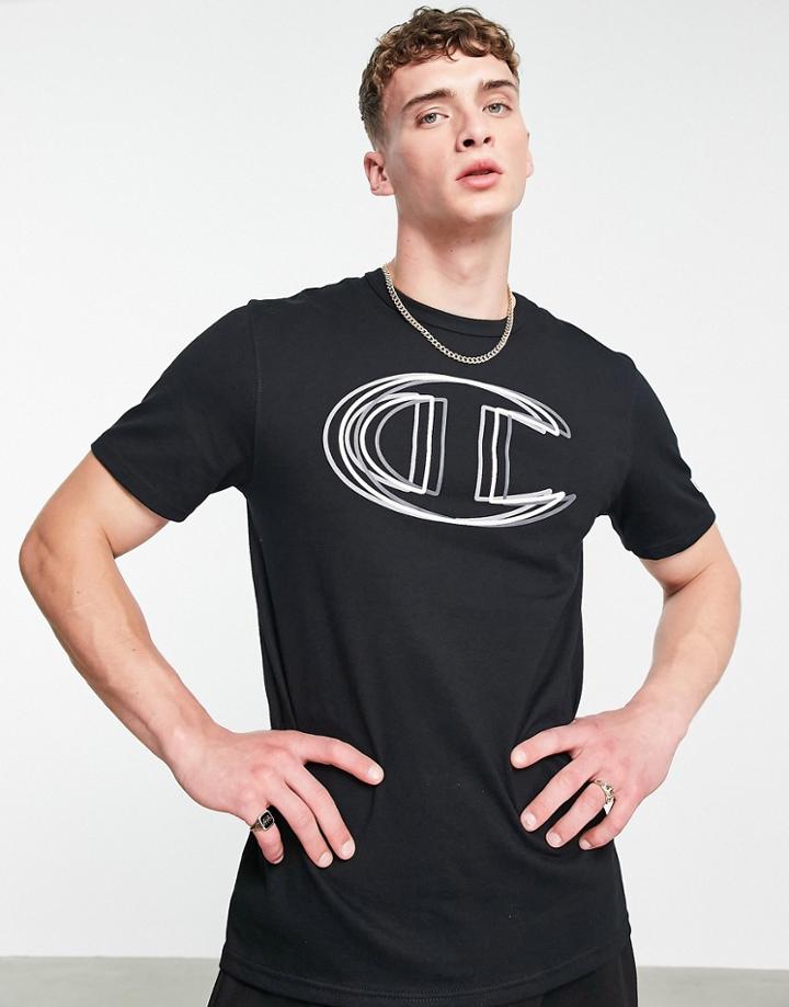 Champion Large Chest Logo T-shirt In Black