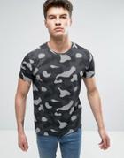 Solid T-shirt In Digital Camo Print - Gray