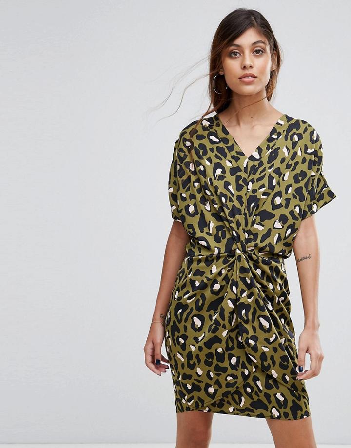 Liquorish Twist Front Dress In Leopard - Green