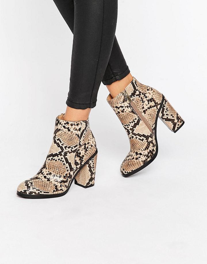 New Look Faux Snake Skin Block Heeled Boot - Stone