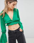Prettylittlething Plunge Flare Sleeve Crop Top - Green