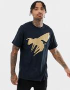 A London Gold Wasp Back Print T-shirt In Oversized Fit-black