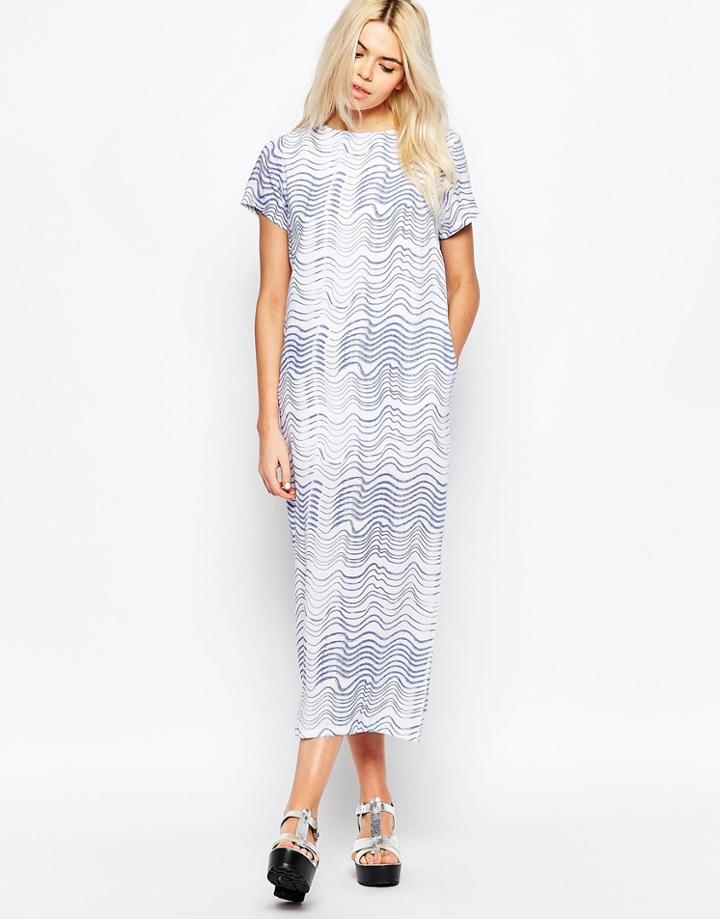 The Whitepepper Maxi T-shirt Dress In Wave Print - Blue Wave