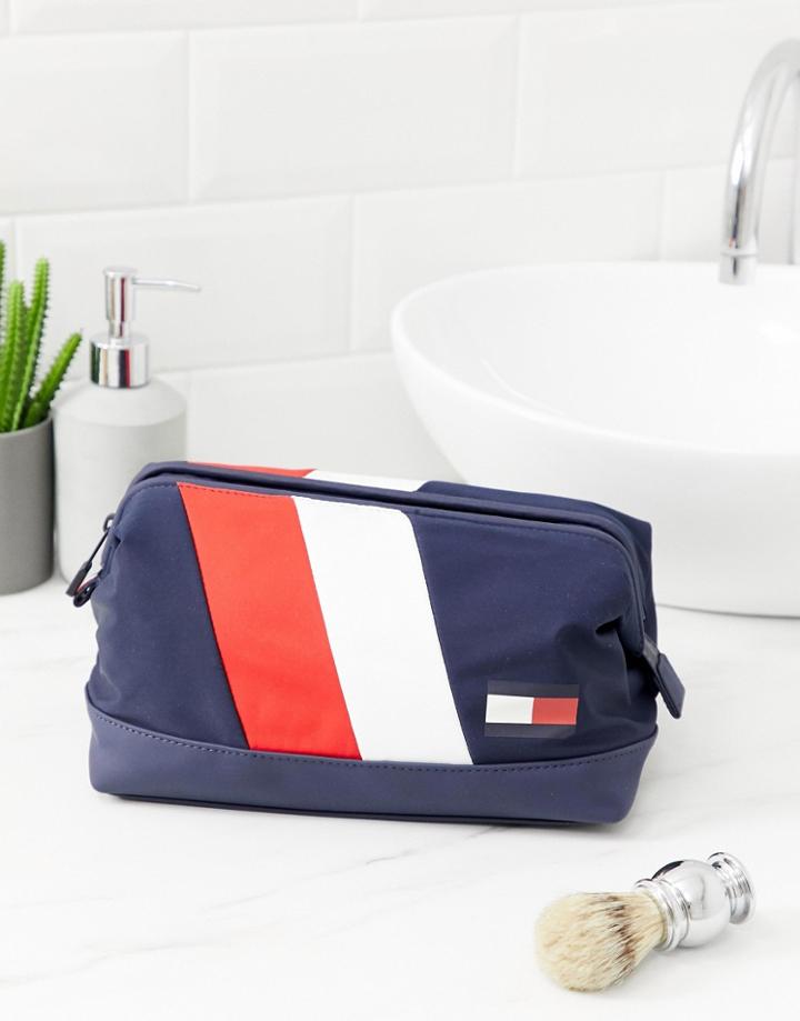 Tommy Hilfiger Chevron Frame Toiletry Bag In Dark Blue - Blue