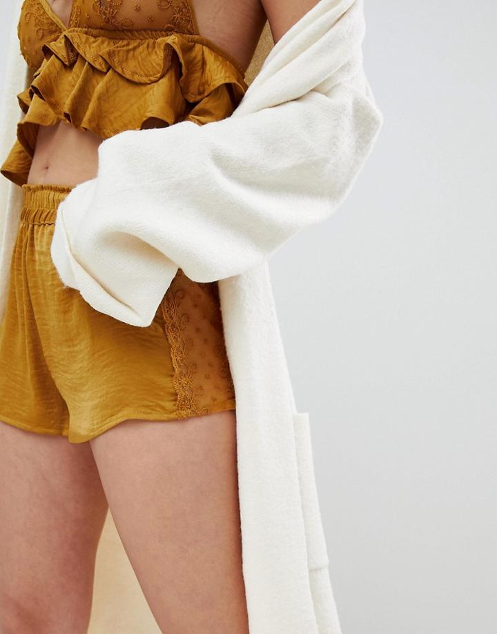 New Look Lace Detail Short - Gold