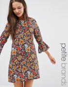 Yumi Petite Shift Dress With Frill Sleeves In Floral Print - Multi