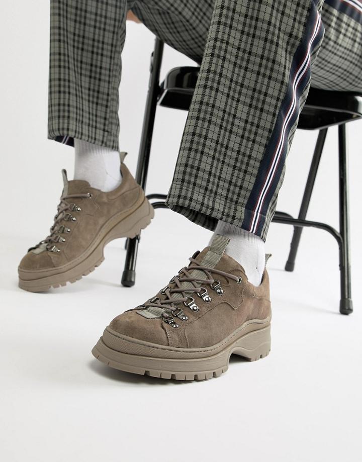 Asos Design Sneaker Shoes In Gray Suede With Chunky Sole - Gray