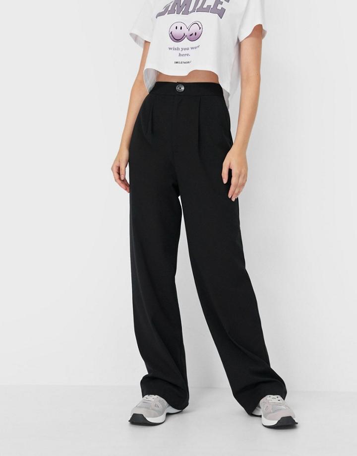Stradivarius Wide Leg Relaxed Dad Pant In Black