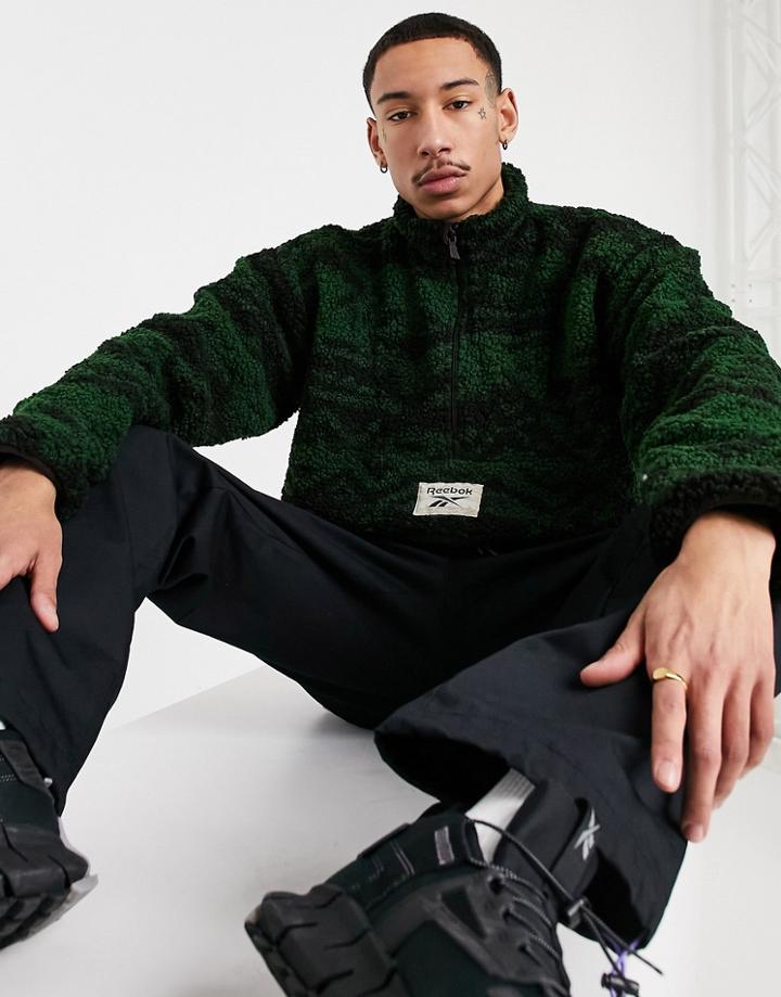 Reebok Cl Gp We Reversible Fleece Hz In Green