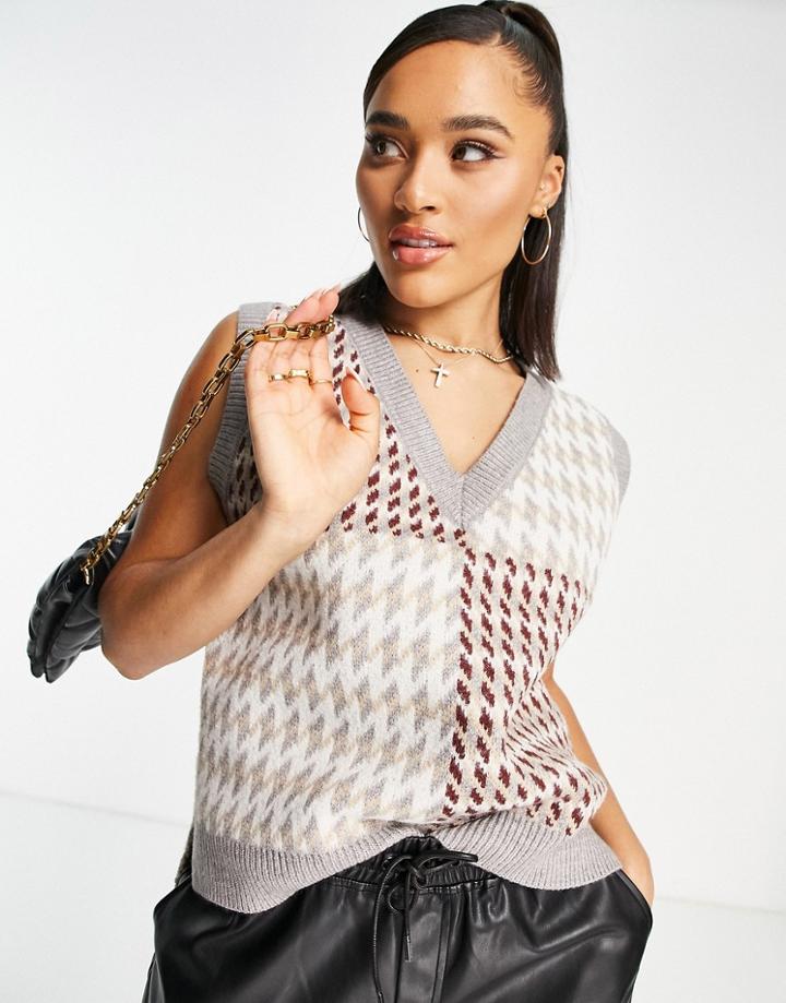 Qed London Knitted Vest In Multi Print
