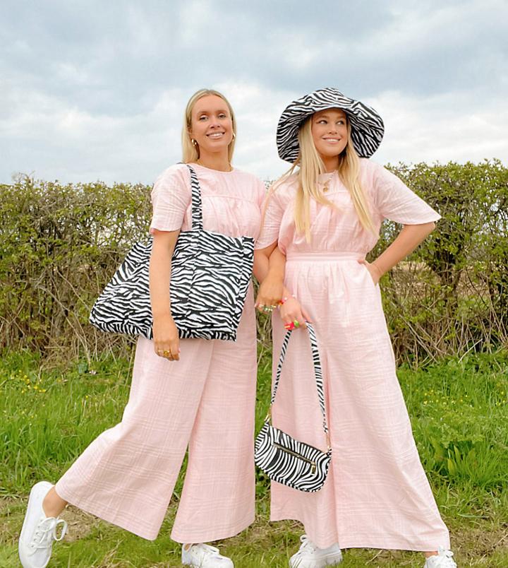 Labelrail X Olivia & Alice Jumpsuit With Seam Detail In Texture-pink