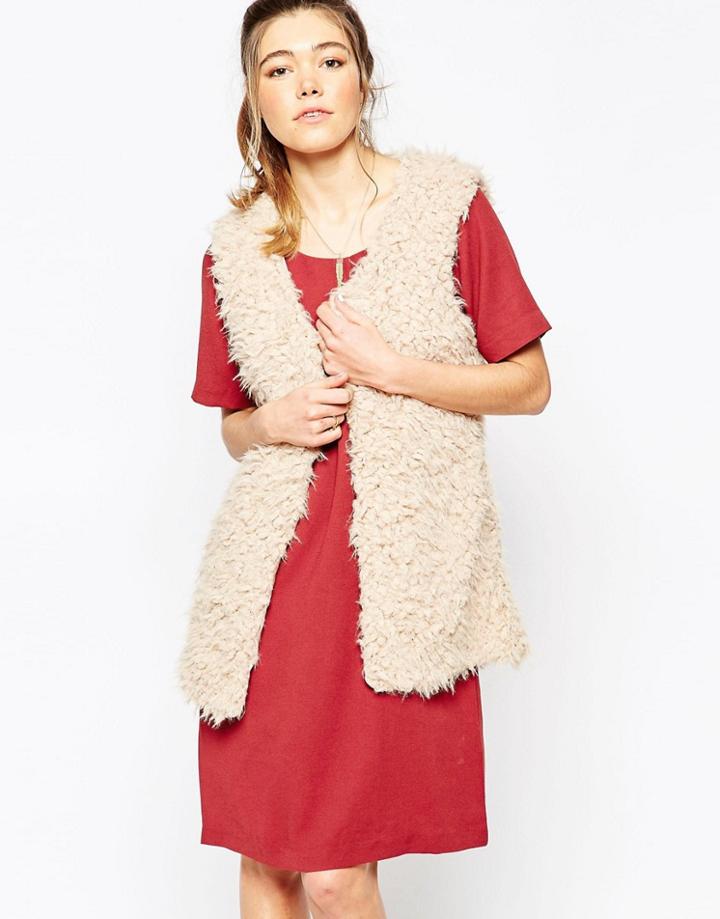 Ichi Faux Fur Vest - White