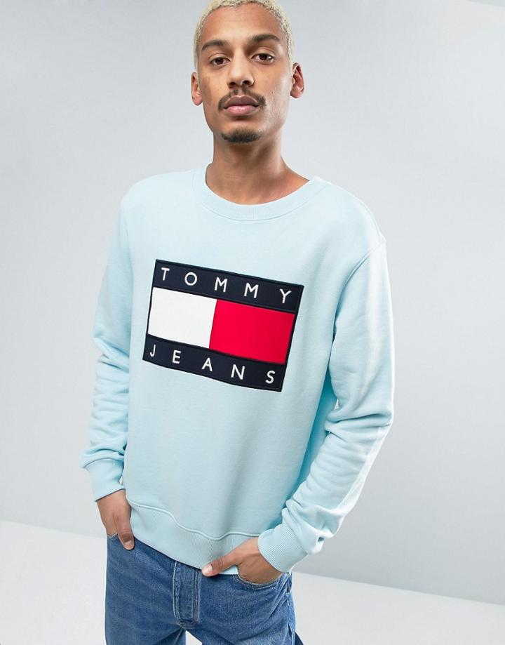Tommy Jeans 90s Crew Sweatshirt M7 Front Logo In Light Blue Blue - Blue