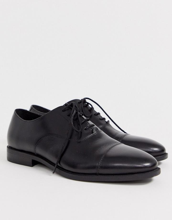 Office Toe Cap In Black Leather