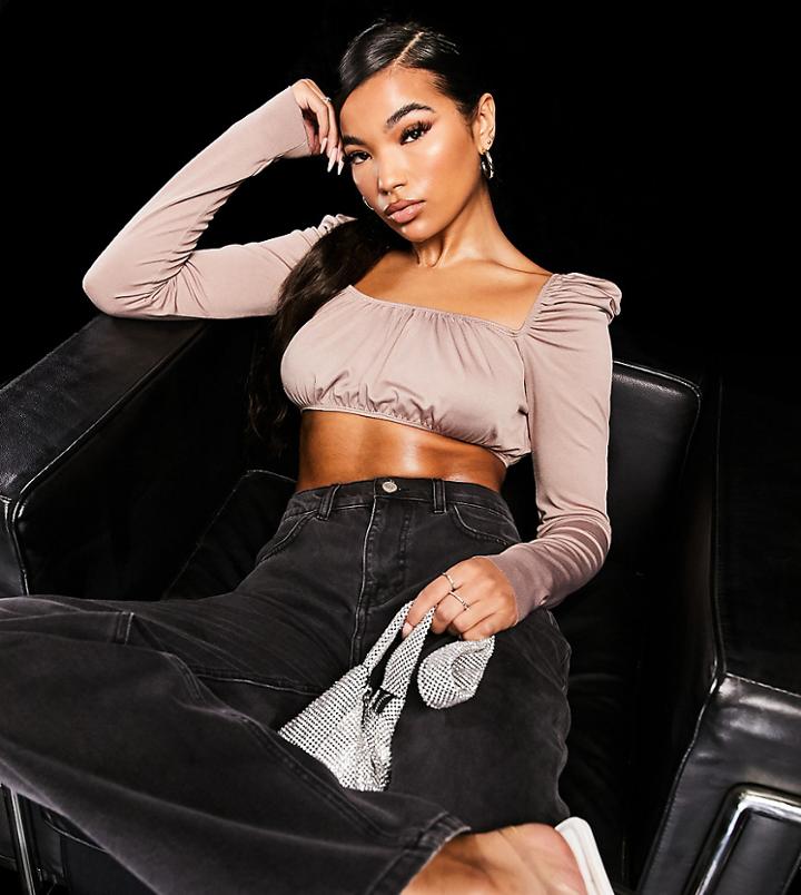 Asyou Long Sleeve Gathered Front And Hem Super Crop Top In Mocha-brown