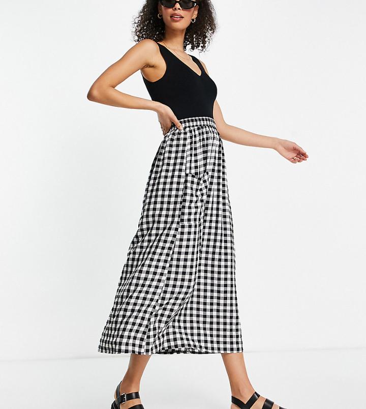 Asos Design Tall Midi Skirt With Pocket Detail In Textured Mono Gingham Check Print-multi