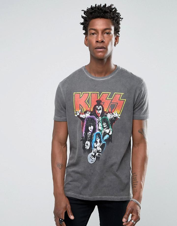 Asos Kiss T-shirt With Oil Wash In Relaxed Skater Fit - Black