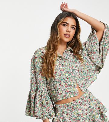 Saint Genies Ruffle Sleeve Hem Shirt In Floral Print-multi