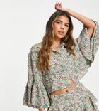 Saint Genies Ruffle Sleeve Hem Shirt In Floral Print-multi