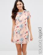 Yumi Petite Dress In Floral Print - Pink