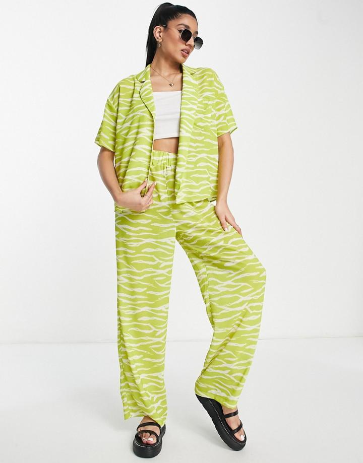 Threadbare Beach Shirt And Pants In Green Zebra - Part Of A Set