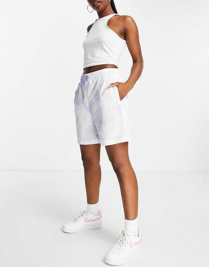 Nike Icon Clash Washed Mesh Shorts In Pale Purple