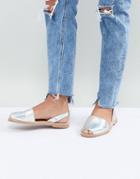 Sollilas Holographic Leather Menorcan Sandals - Silver