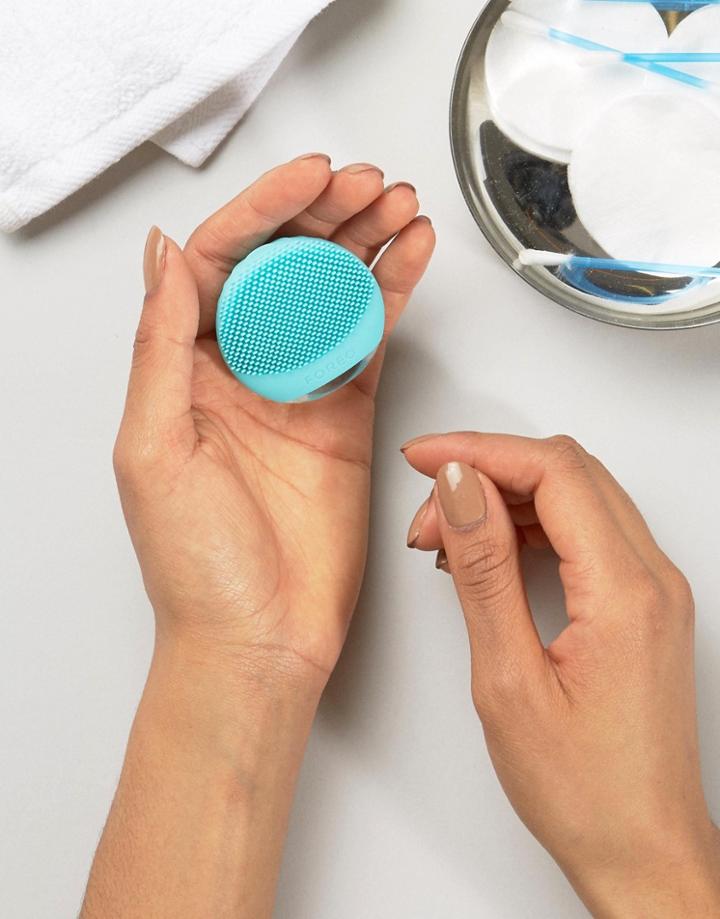 Foreo Luna Go Sonic Cleansing Brush - Oily Skin - Green