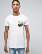 Pull & Bear T-shirt With Camo Pocket In White - White