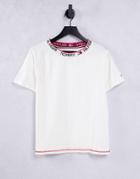 Tommy Hilfiger Retro Classic Short Sleeve Tee In White